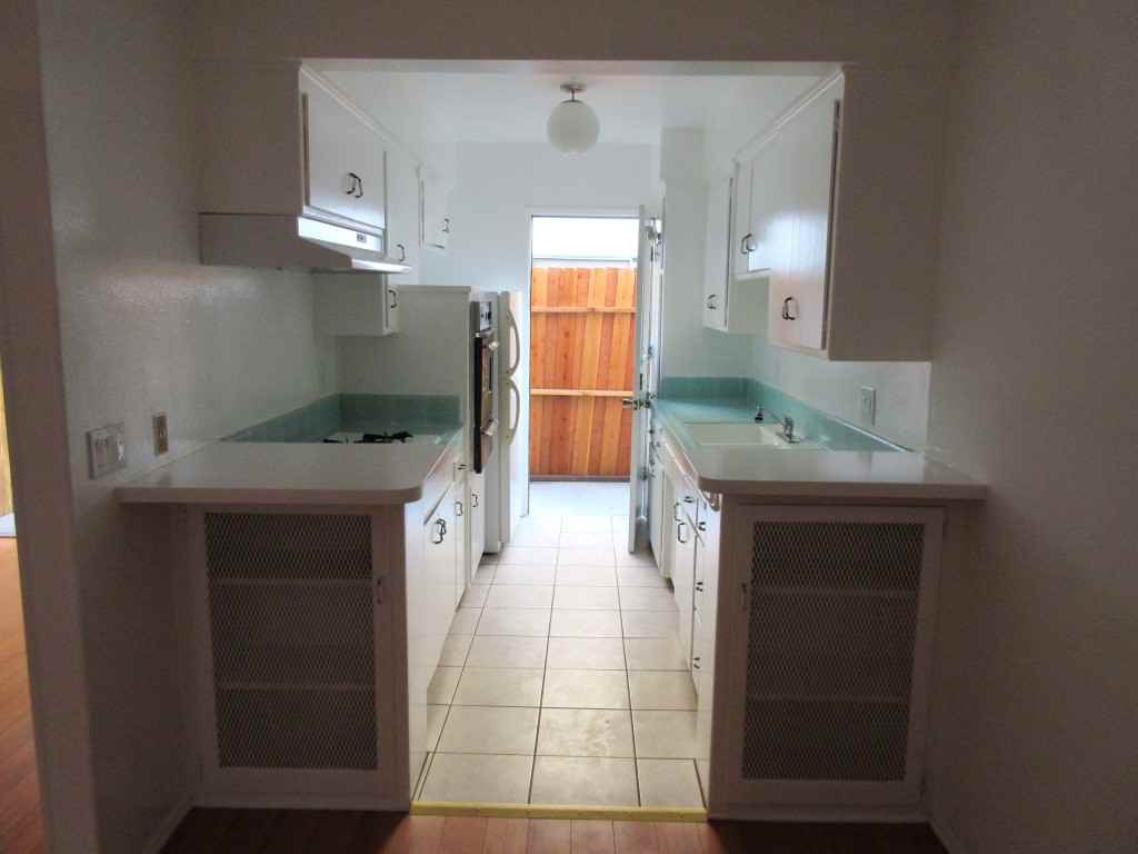 Vinton Ave. & Regent St. - Photo 3 of 27