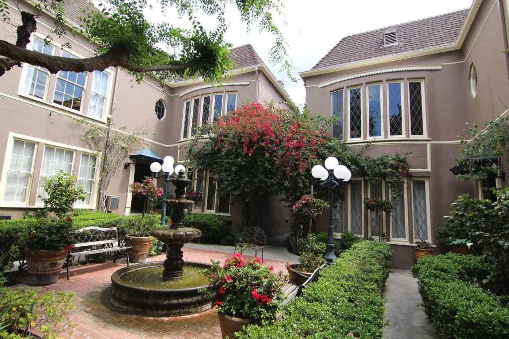 N. Alta Vista Blvd. & Fountain Ave. - Photo 4 of 31