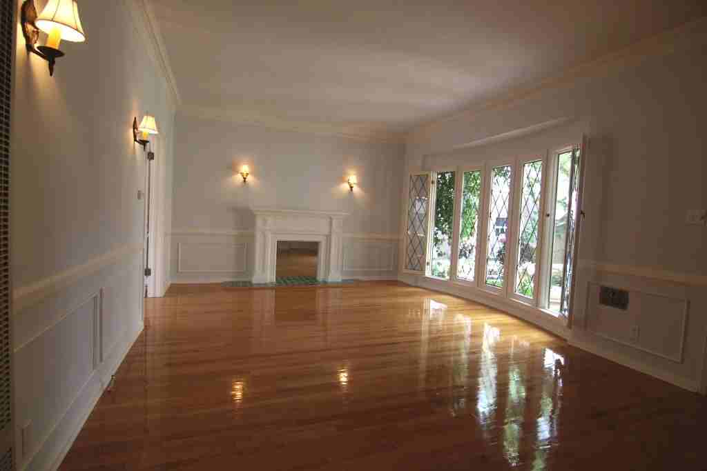 N. Alta Vista Blvd. & Fountain Ave. - Photo 7 of 31