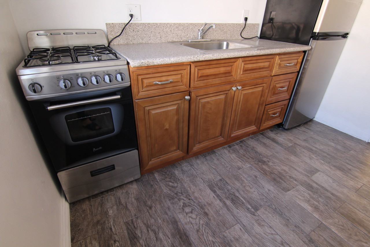 Tamarind Ave. & Franklin Ave. - Photo 6 of 17