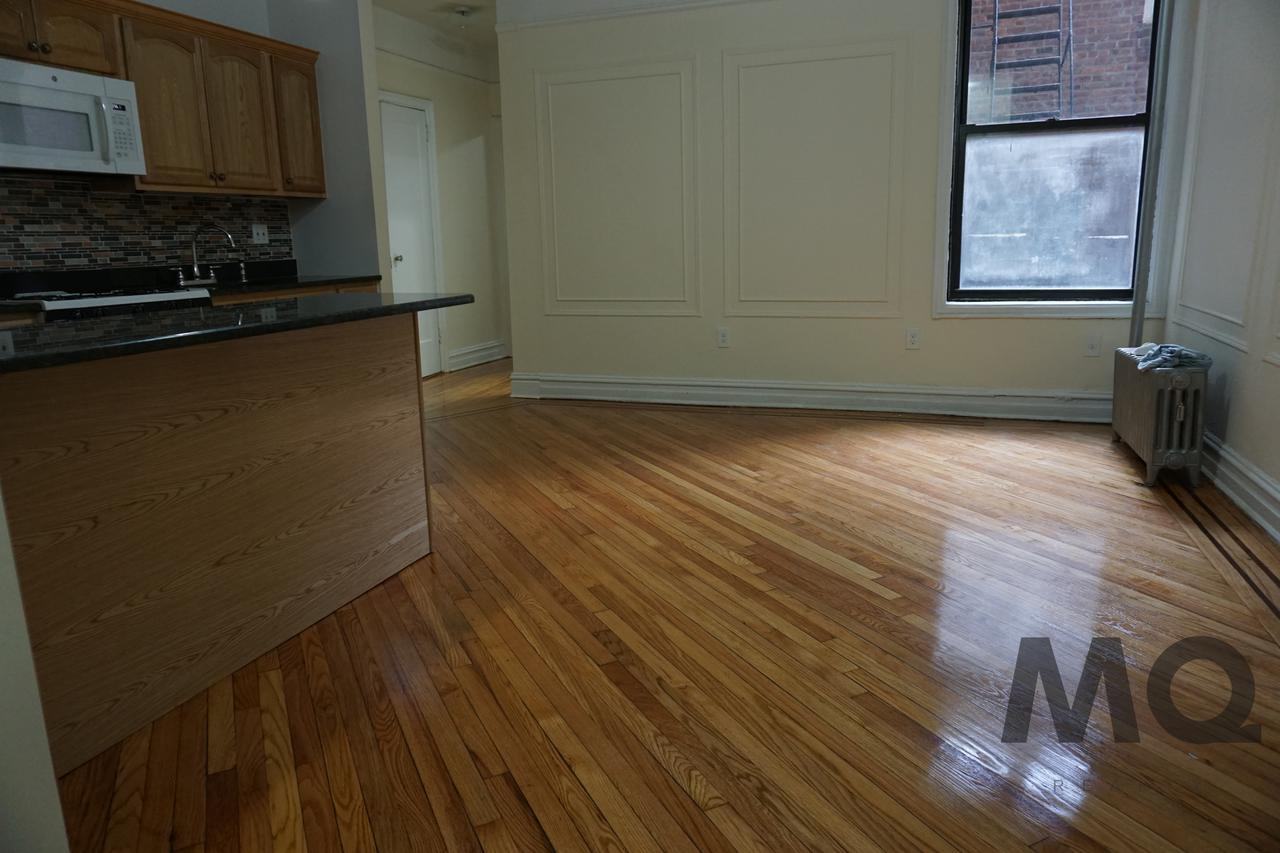 42-04 Saull Street #2D - Photo 3 of 8