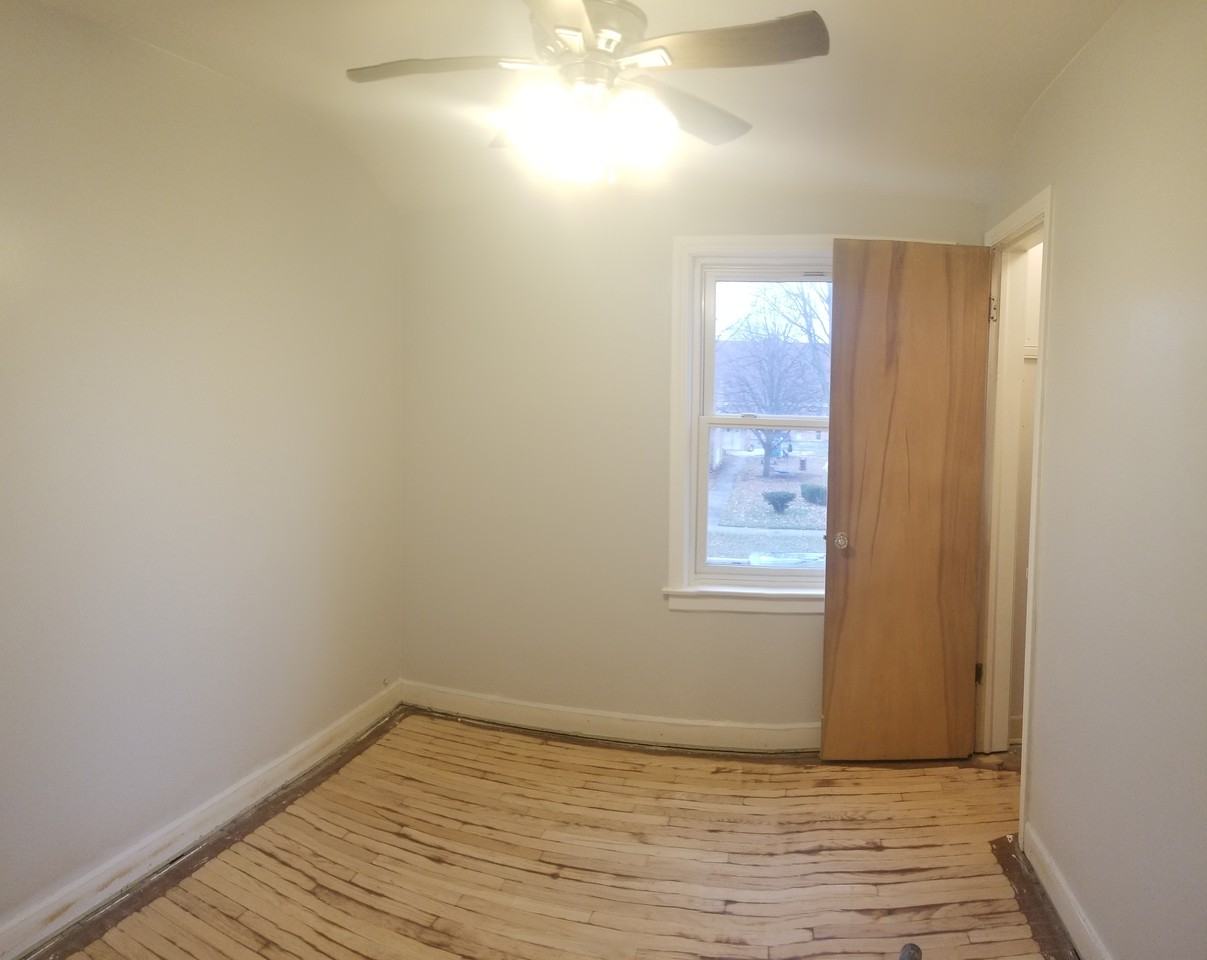 1106 Manchester Avenue - Photo 3 of 5