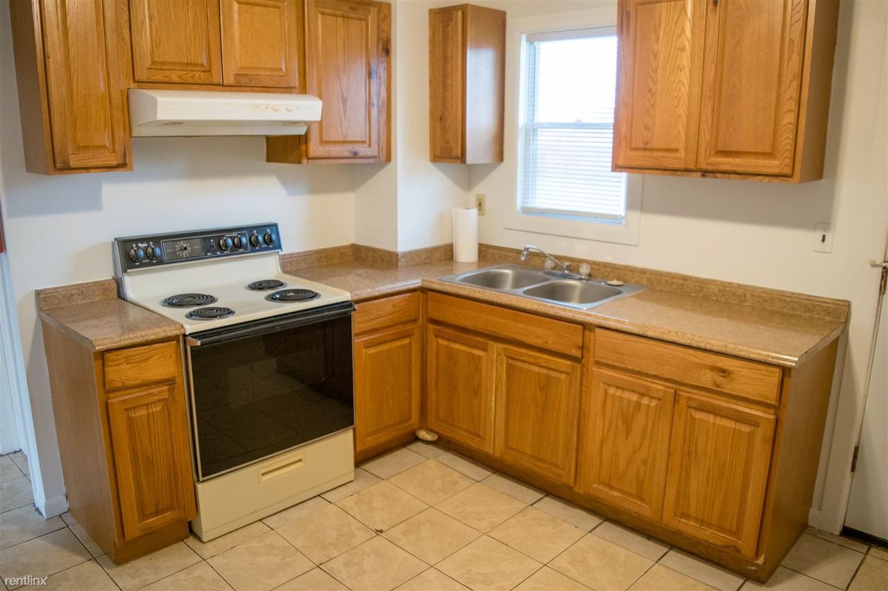 72 Harvey Pl - Photo 2 of 9