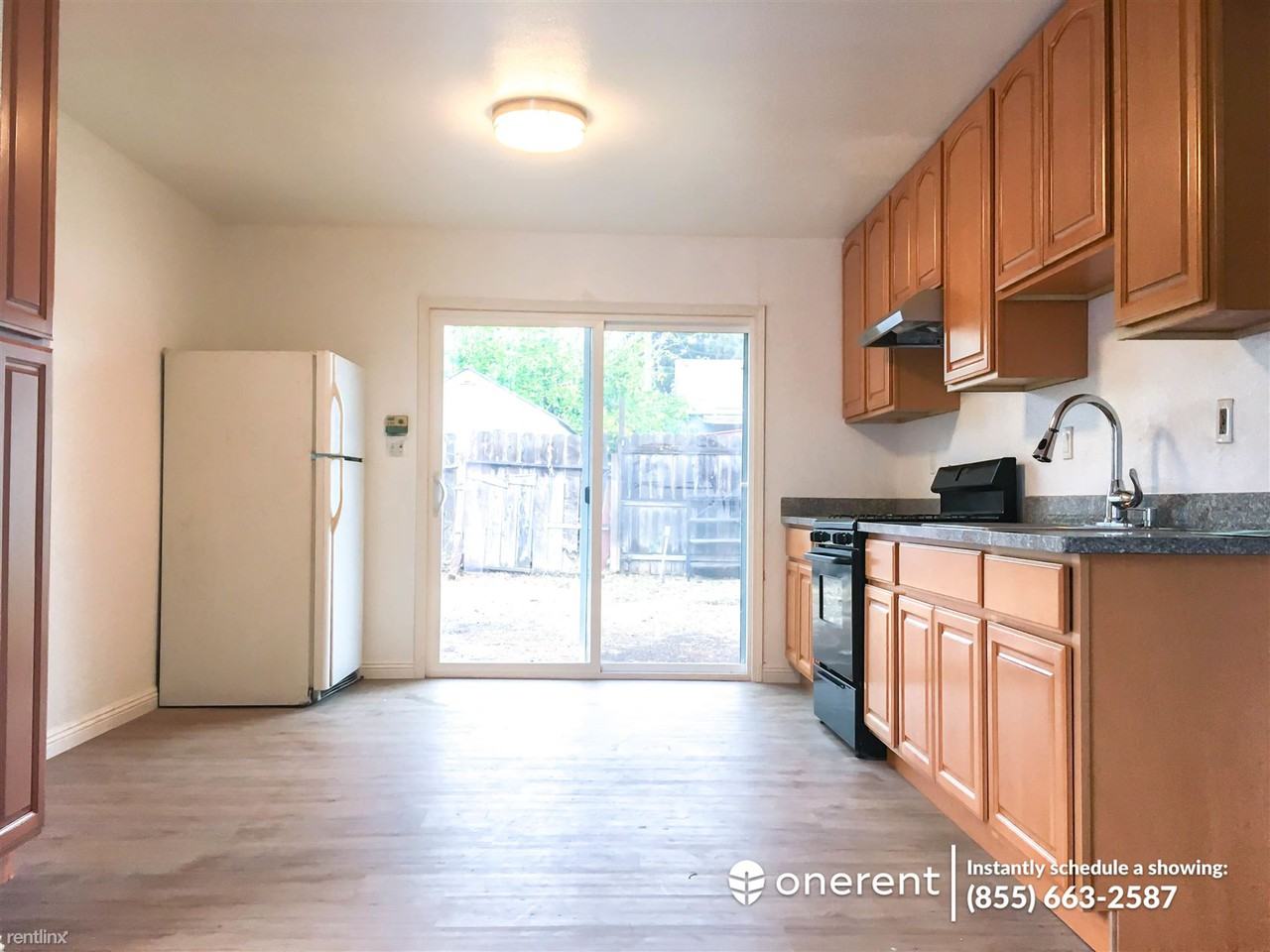 134 Lund Ave - Photo 3 of 13