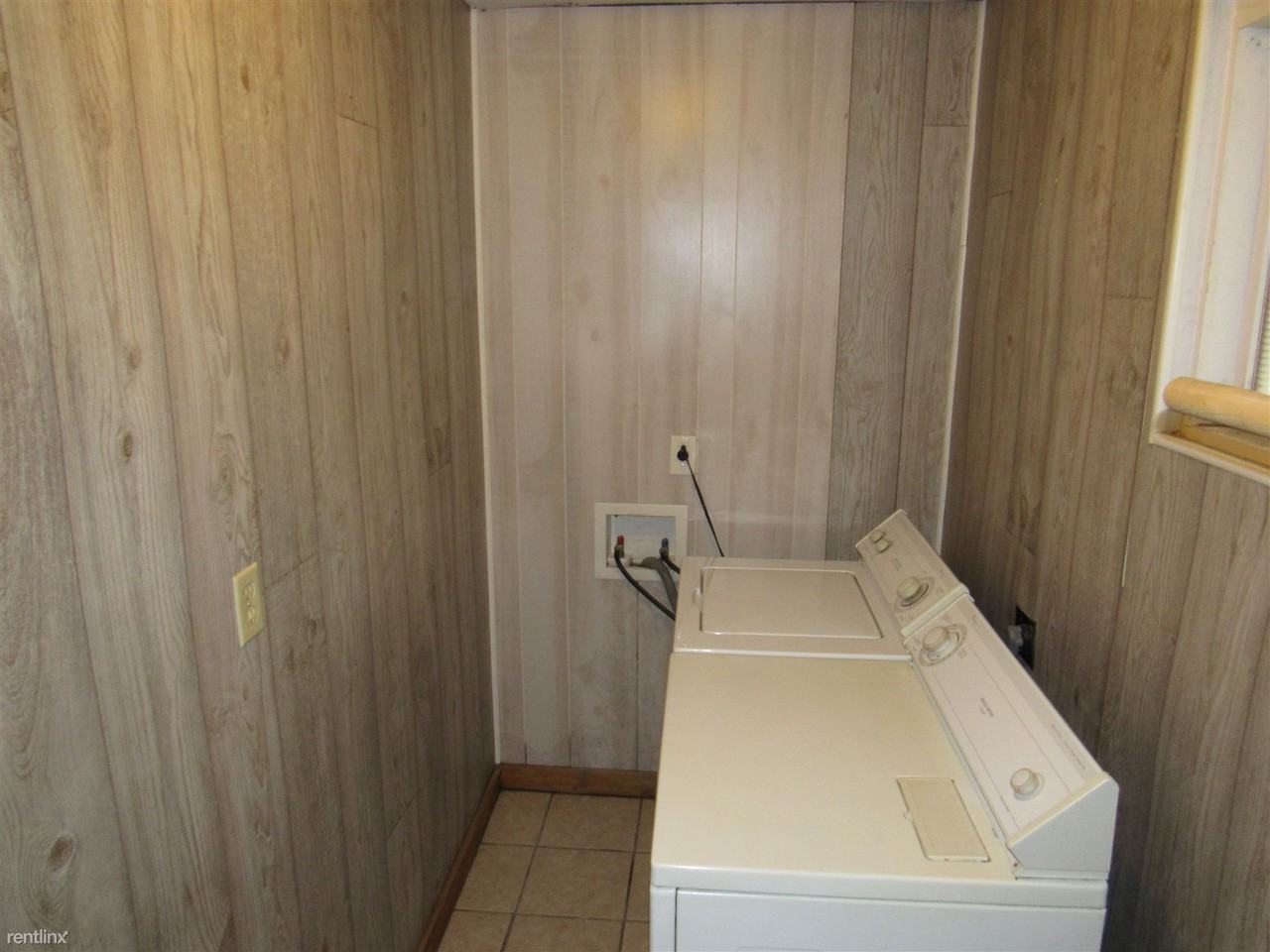 6344 Acorn Dr - Photo 3 of 21