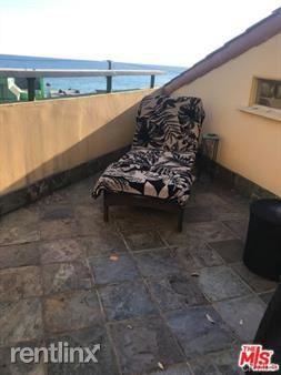 21625 Pacific Coast Hwy - Photo 2 of 3