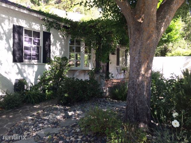 3864 Dixie Canyon Ave - Photo 2 of 13