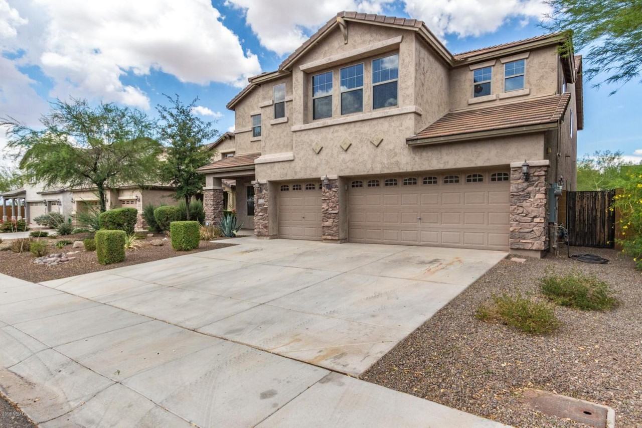 20805 N 260th Ln - Photo 3 of 24