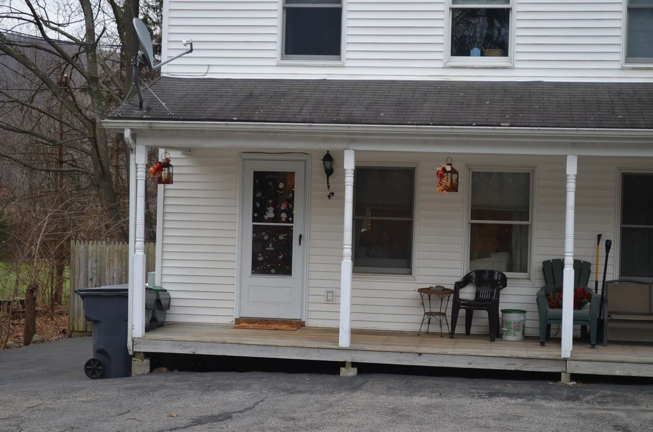 16 Valley Ave - Photo 2 of 17