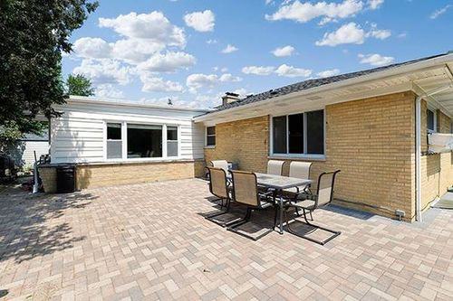 6822 Kenneth Ave - Photo 3 of 8