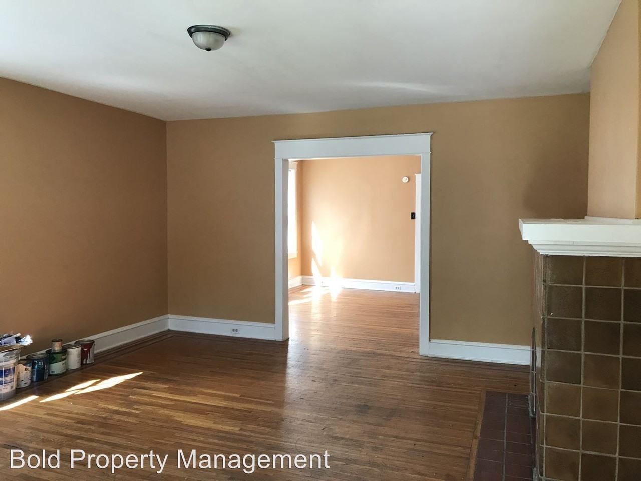 1428 Palm St - Photo 2 of 10