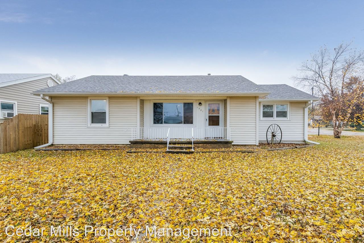 1521 Heorman St - Photo 2 of 12
