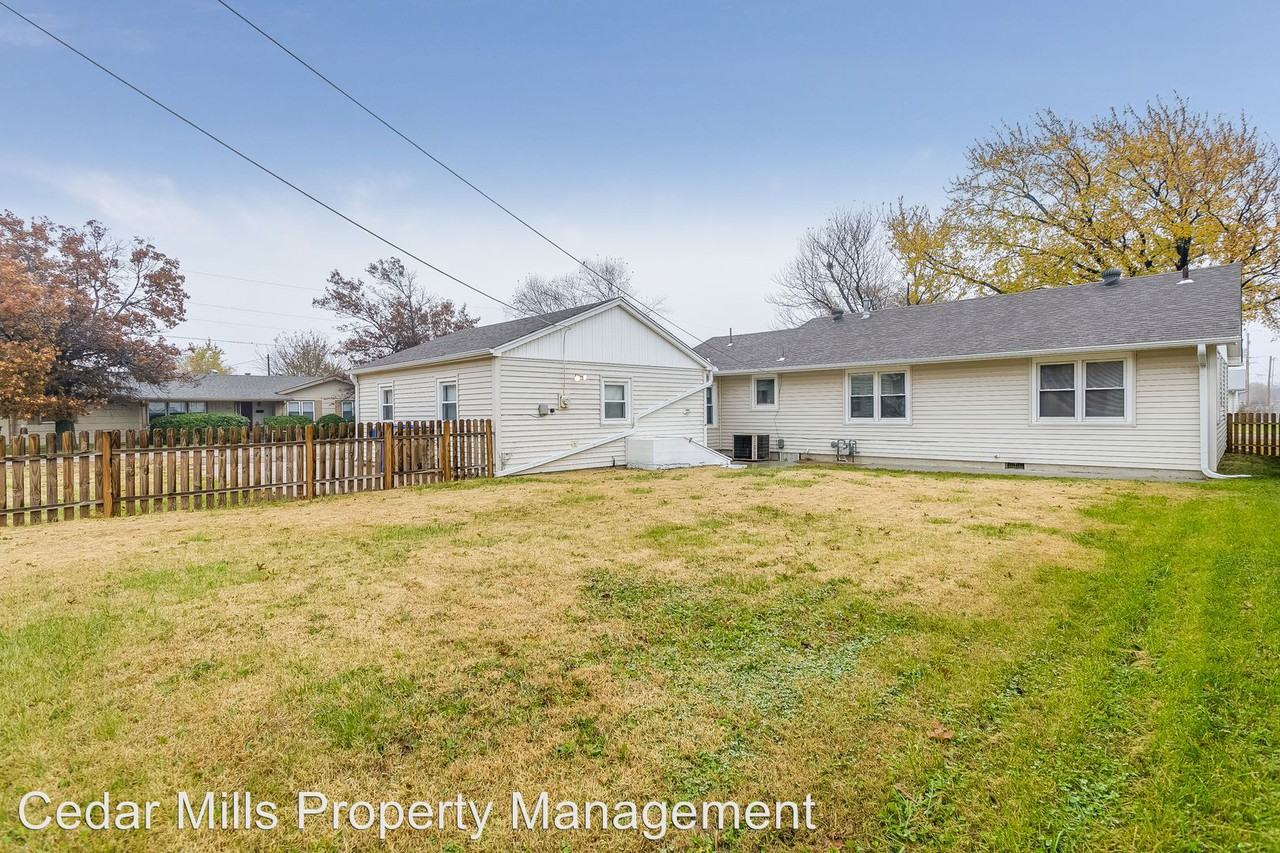 1521 Heorman St - Photo 3 of 12