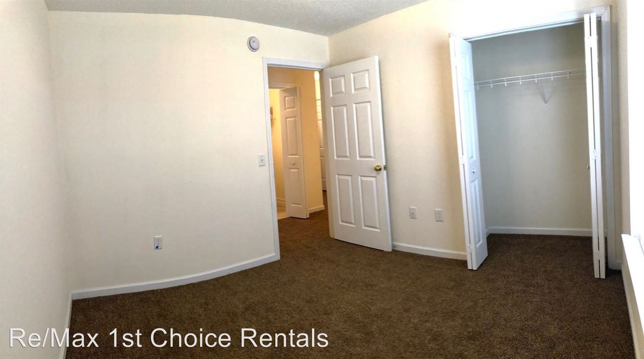 4006 Winfield Dr - Photo 2 of 8