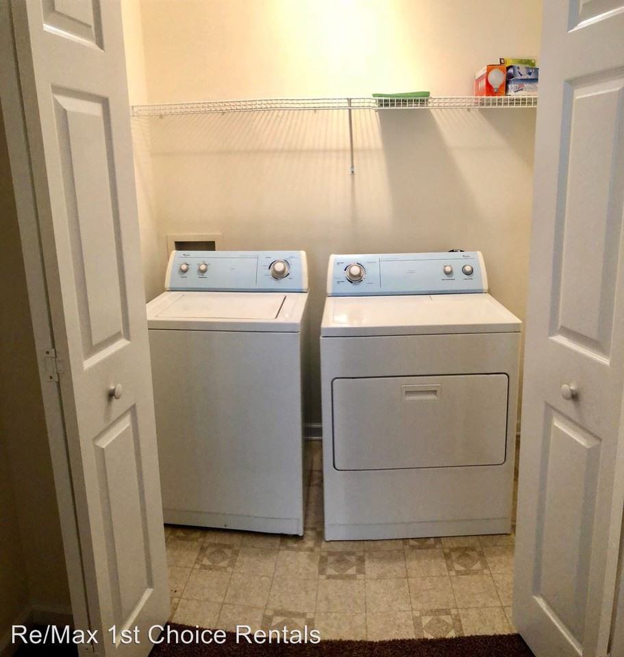 4006 Winfield Dr - Photo 3 of 8