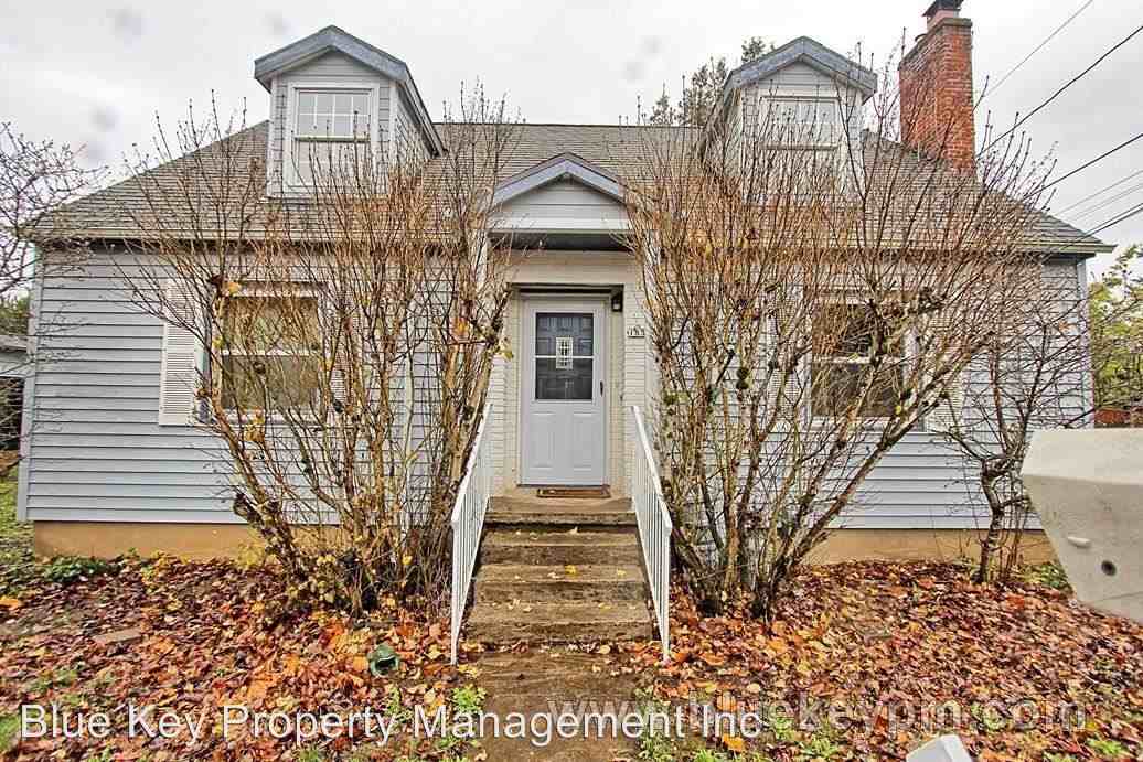 1834 SE 76th Ave - Photo 3 of 21