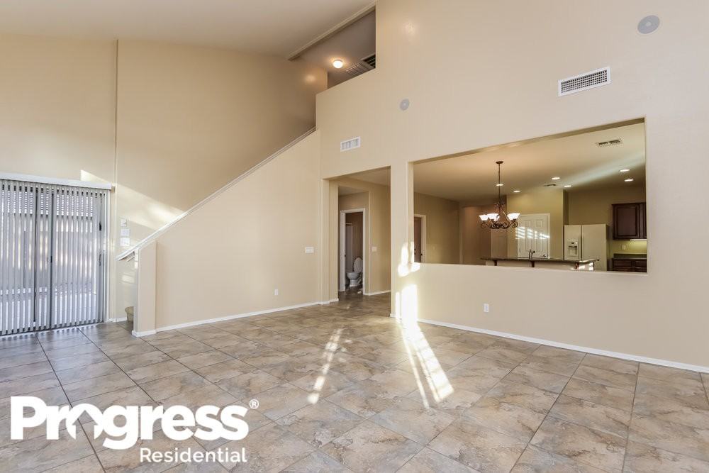 3283 E Fandango Dr - Photo 2 of 14