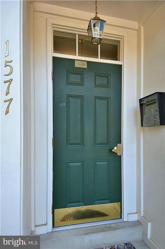 1577 Leeds Castle Dr #97 - Photo 2 of 30