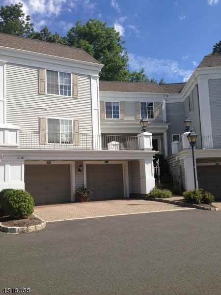 190 Riveredge Dr - Photo 2 of 14