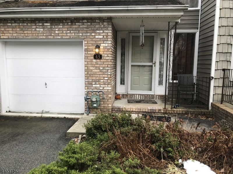 43 Averell Dr - Photo 2 of 24