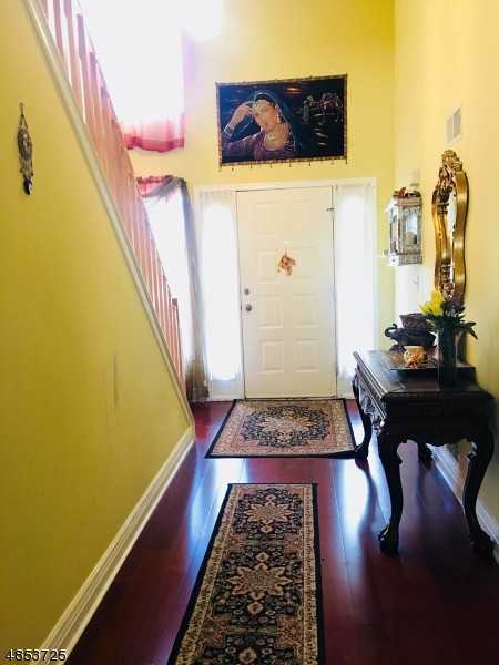 43 Averell Dr - Photo 3 of 24