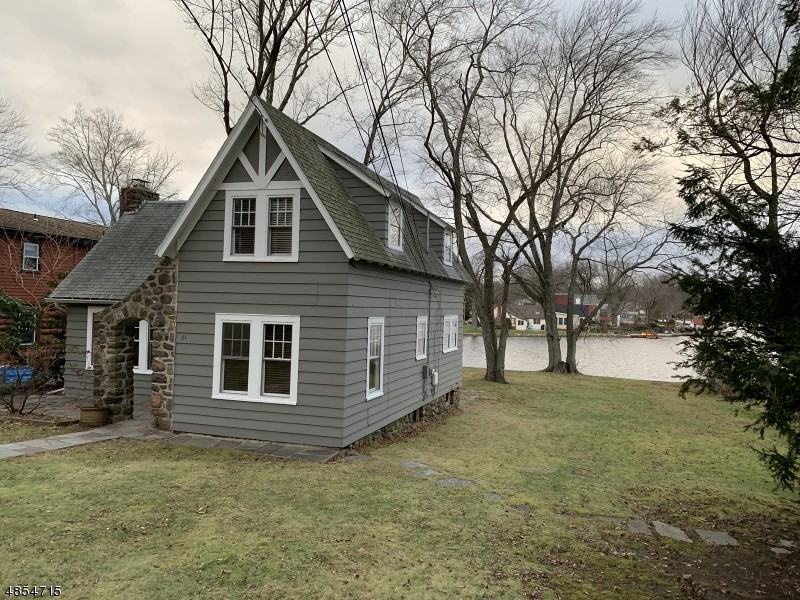 51 E Shore Rd - Photo 2 of 25