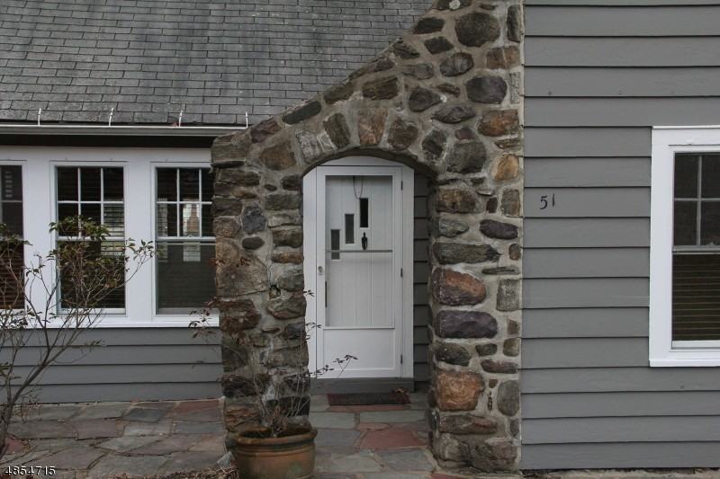 51 E Shore Rd - Photo 3 of 25