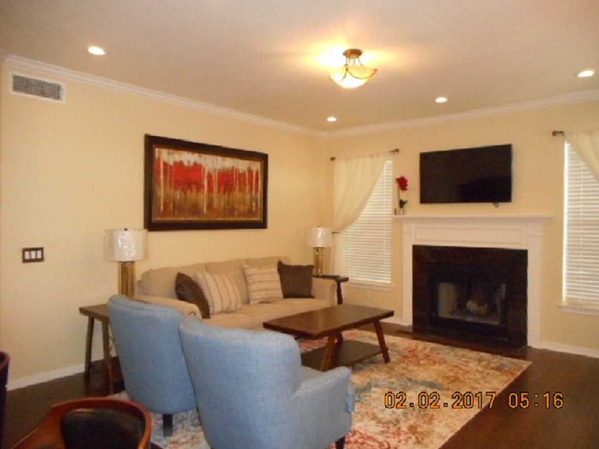 5106 West Stone Manor - Photo 3 of 10