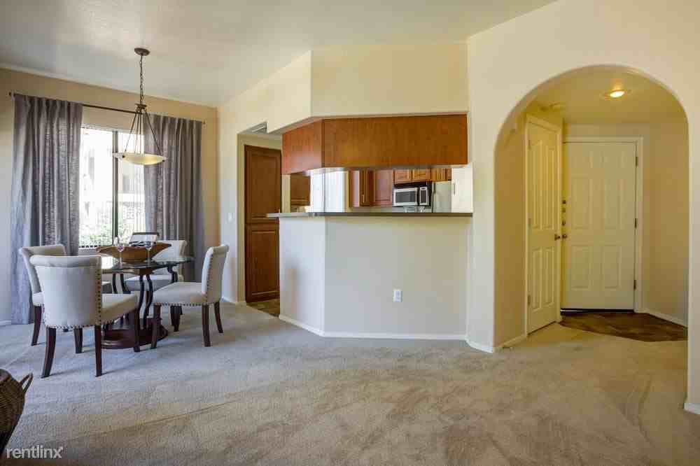 Greenway pkwy and 66th st Apartments in Kierland, Phoenix, AZ 85254