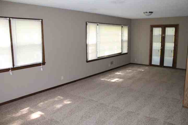 10817 E 19th St S - Photo 3 of 15