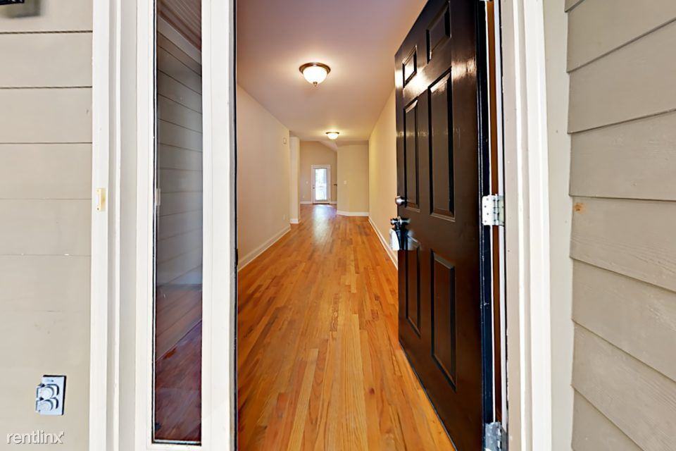 270 Norman Rd - Photo 3 of 17