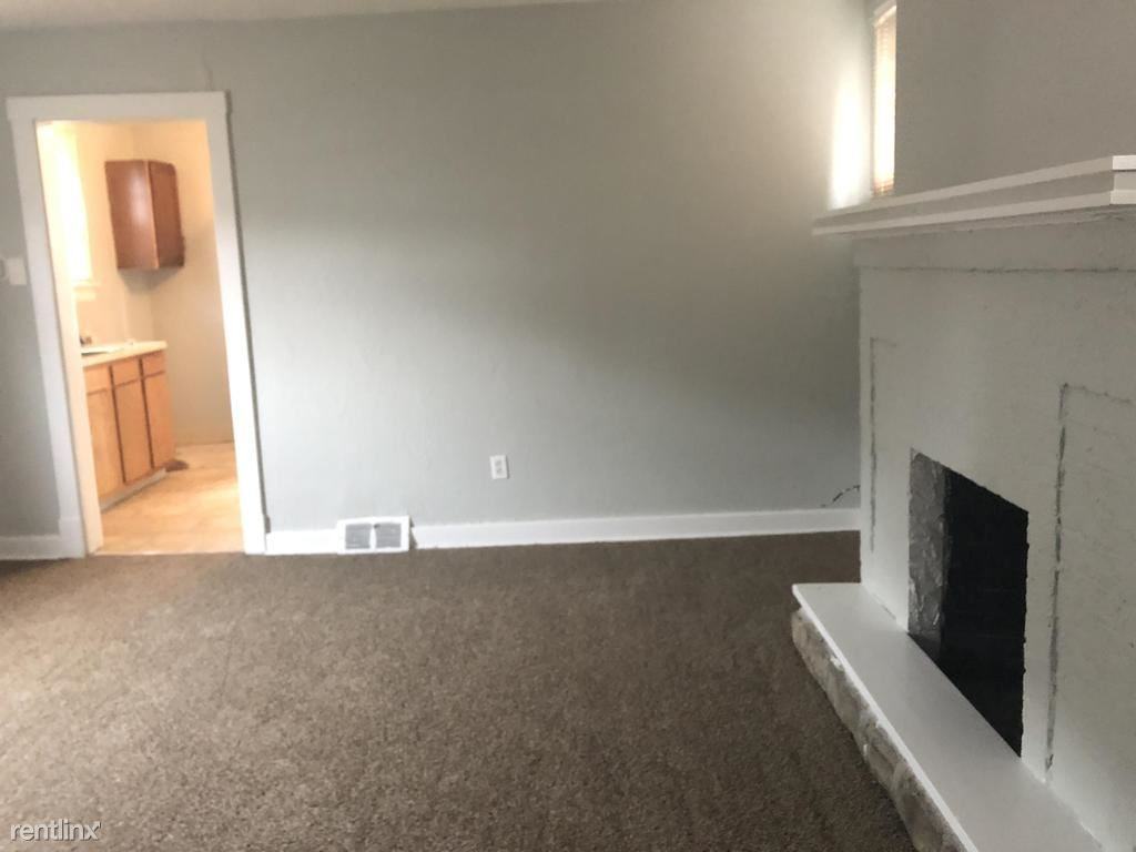 711 Louisa St - Photo 2 of 15