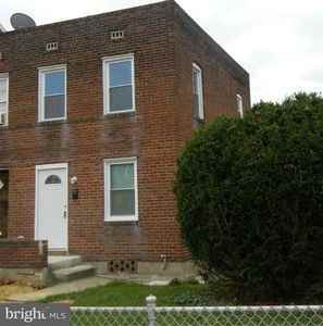 2820 Bookert Dr - Photo 2 of 7