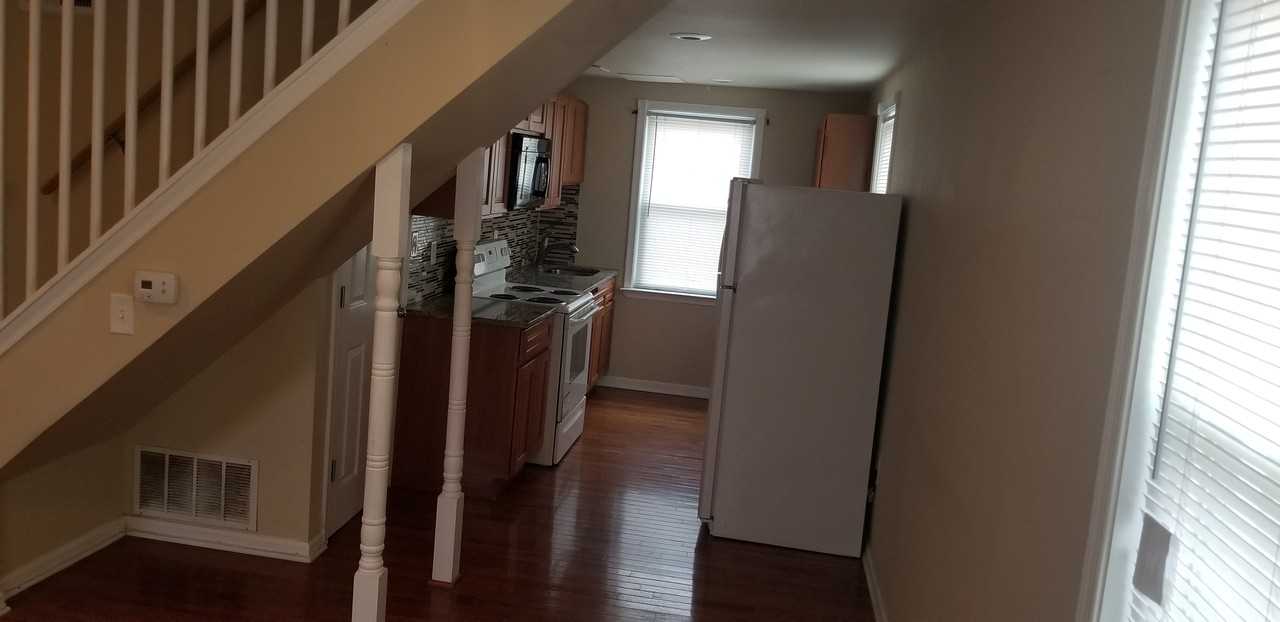 2820 Bookert Dr - Photo 3 of 7