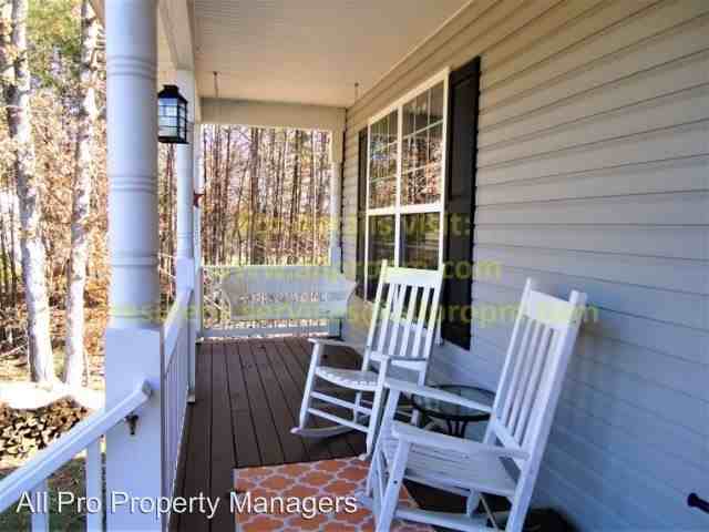 218 E Main St - Photo 3 of 25