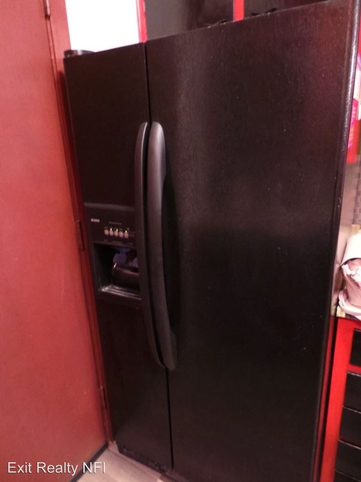 714 Belair Rd - Photo 3 of 12