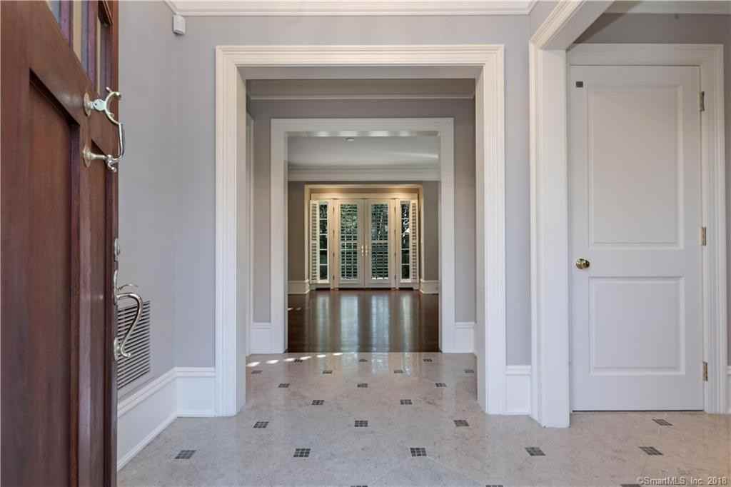 77 Indian Harbor Dr - Photo 3 of 39