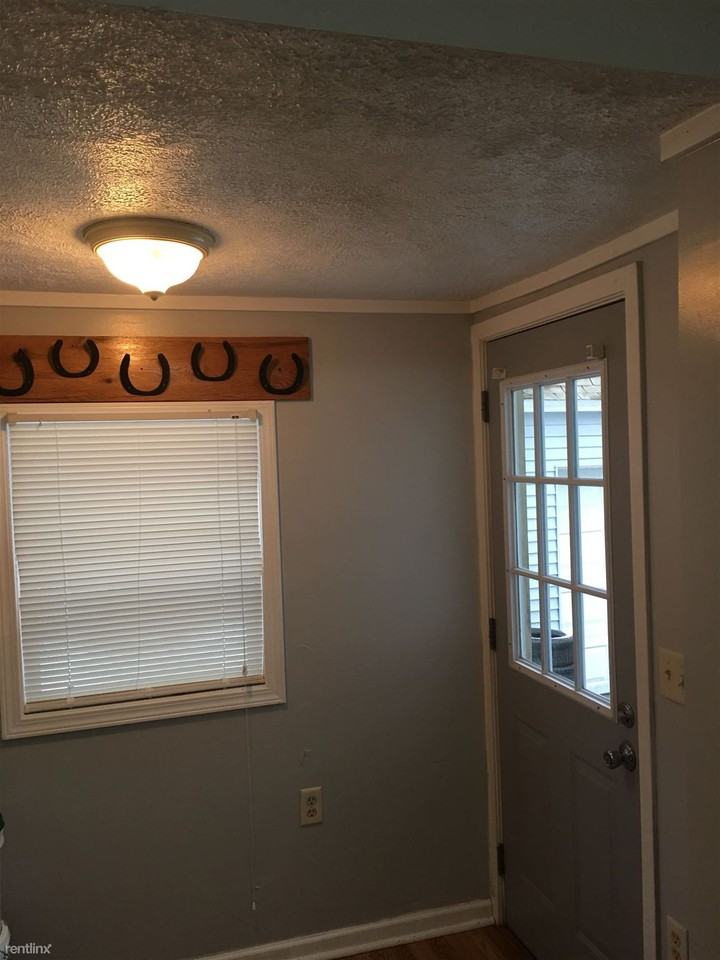 358 Cedar St Ne - Photo 2 of 17