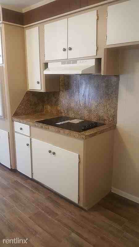 1014 Euclid St - Photo 3 of 12