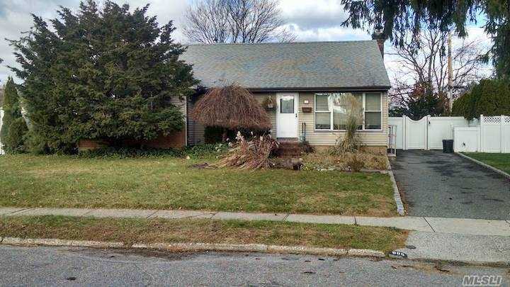 806 Brent Dr - Photo 2 of 16