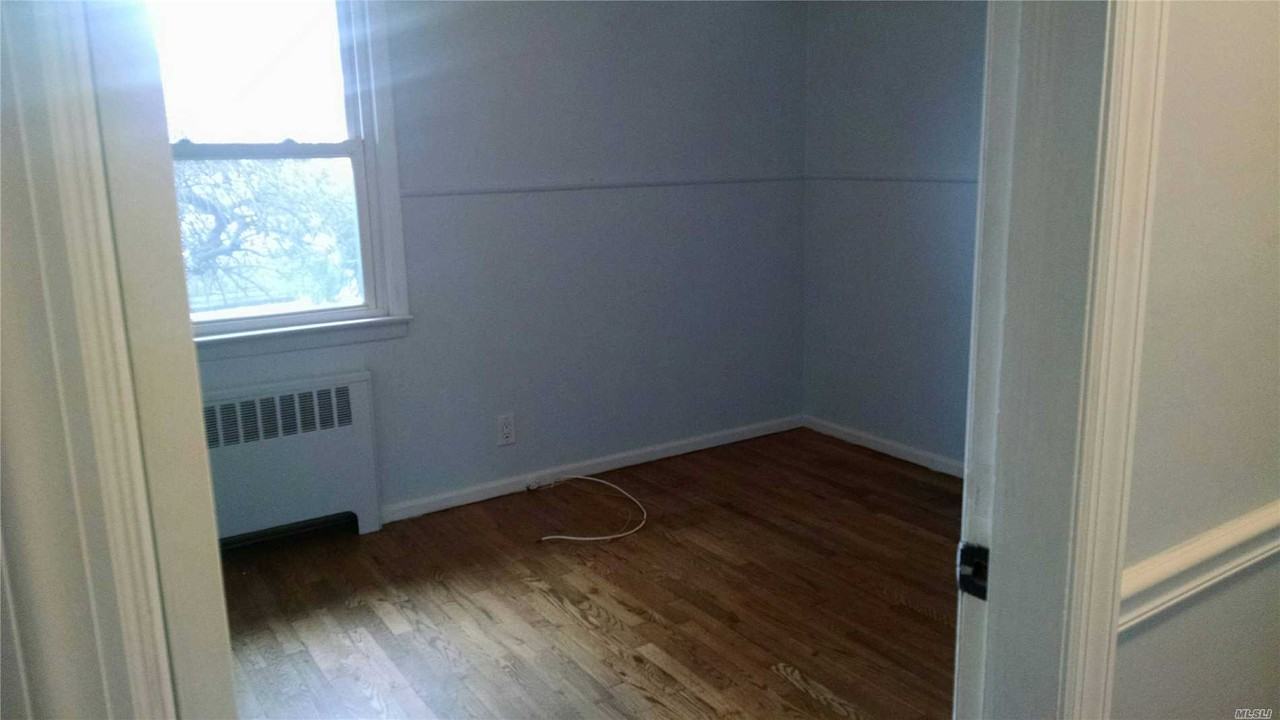 806 Brent Dr - Photo 3 of 16