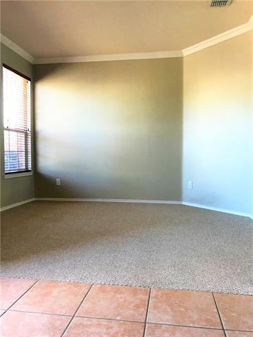 1561 Mahogany Dr - Photo 3 of 21