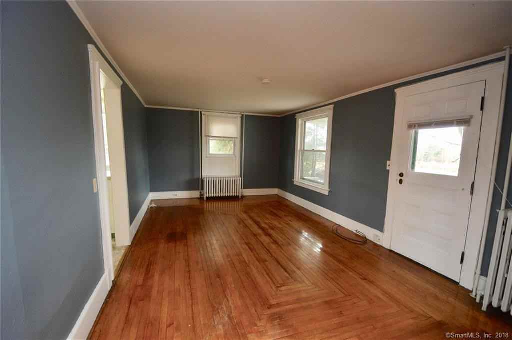 635 Reservoir Rd - Photo 2 of 19