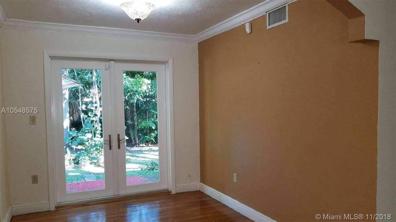 177 West Sunrise Avenue - Photo 2 of 10