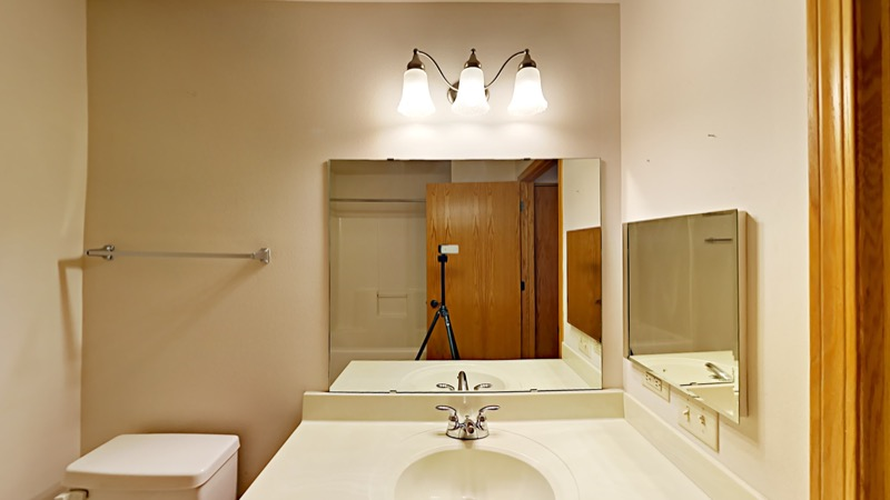 Underwood Station - Photo 7 of 34