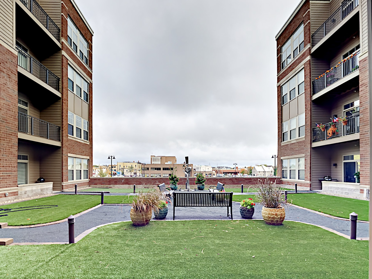 Worthington Apartments - Photo 7 of 50