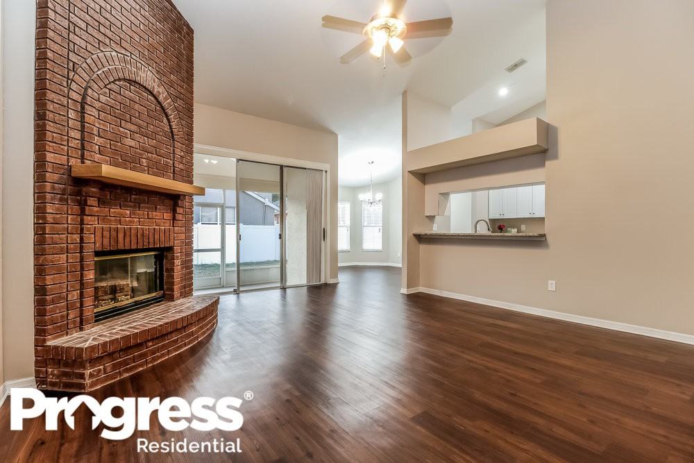 1871 Wood Haven St - Photo 3 of 15