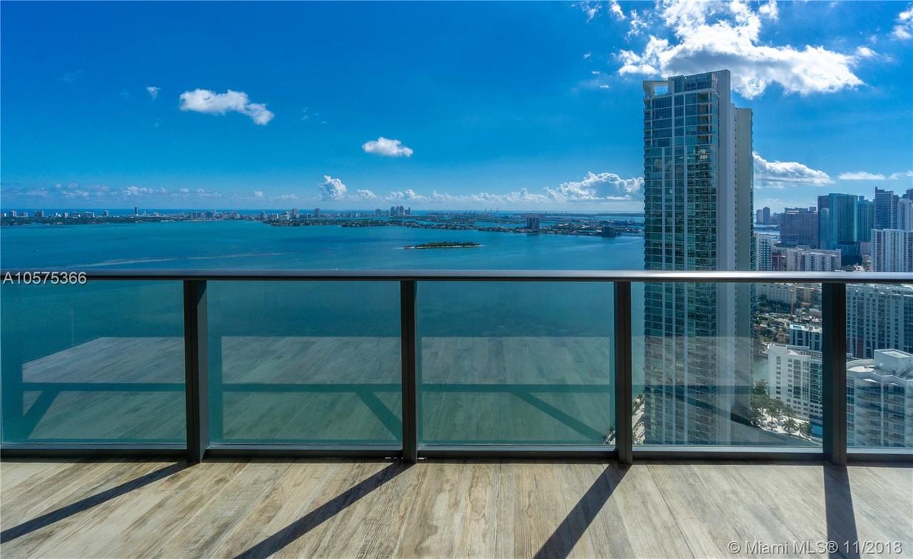 650 NE 32nd St - Photo 2 of 43