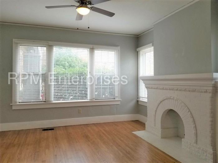 3019 N Robinson Ave - Photo 2 of 11