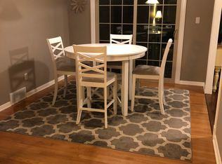 7243 Craigmere Dr - Photo 2 of 4